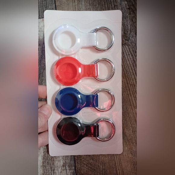 Apple AirTags Silicone Protective Cover, 4 Pack - Picture 3 of 4